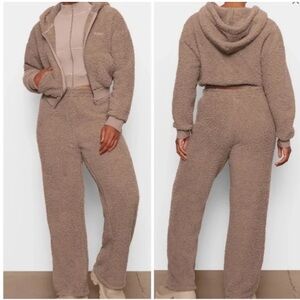 New with Tags SKIMS Cozy Teddy SET